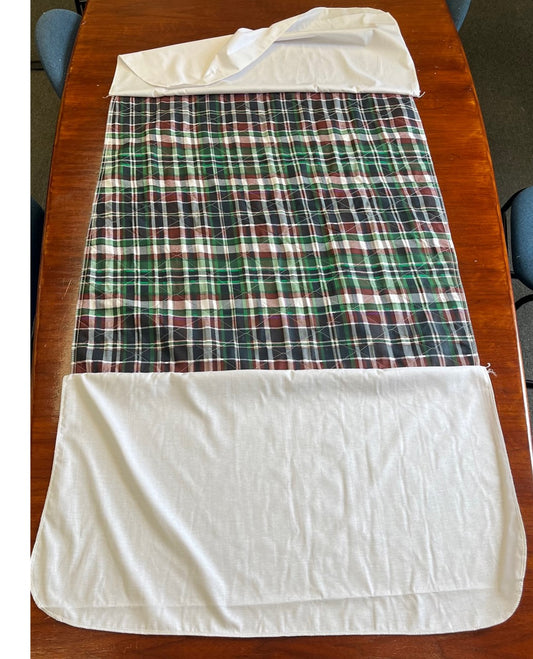 Beck's Classic Highland Reusable Plaid Underpad, Blue Plaid with Green Vinyl and Drawsheets, 34" x 36"