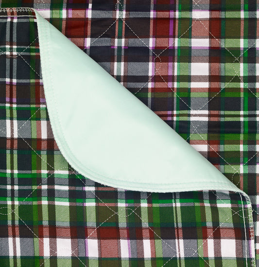 Beck's Classic Highland Reusable Underpad, Blue Plaid with Green Vinyl Barrier, 48" x 36"